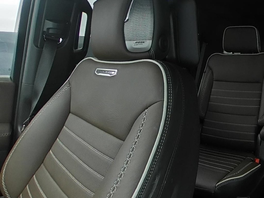 Certified 2026 GMC Yukon Denali Ultimate w/ LPO, Floor Liner Package AWD/4WD image 9