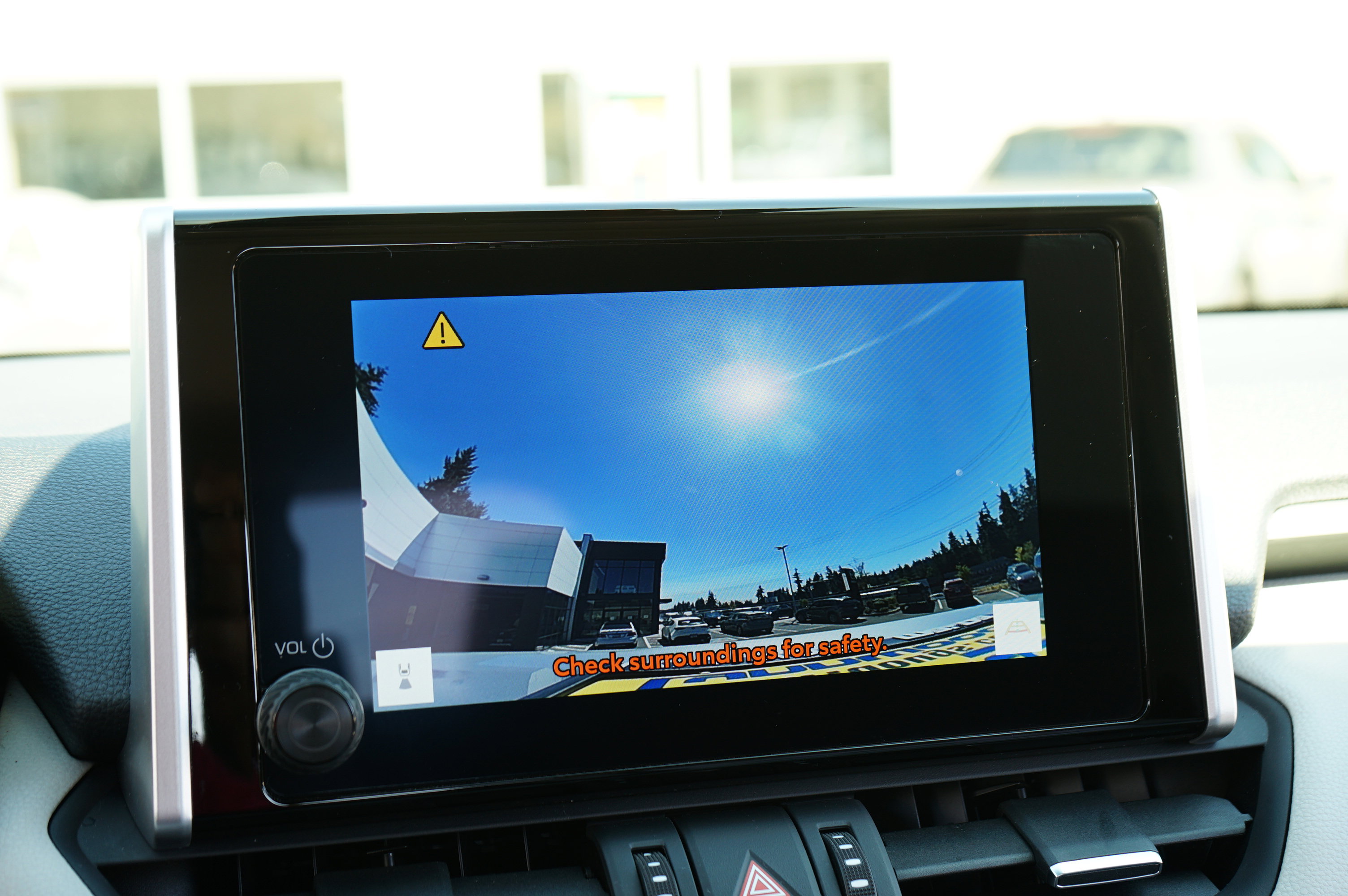 Used 2023 Toyota RAV4 XLE Premium image 24