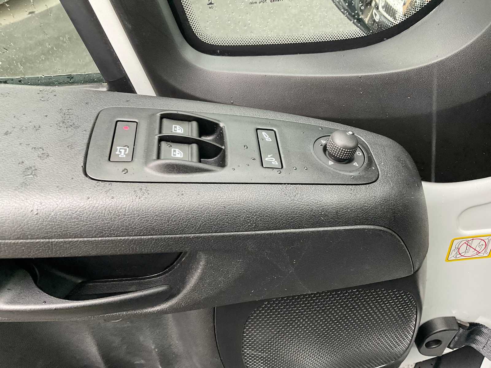 Used 2024 RAM ProMaster 2500 w/ Convenience Group FWD image 14