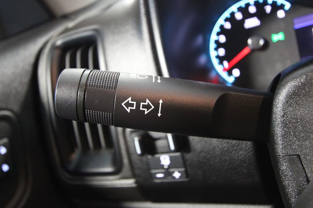 Used 2019 GMC Canyon Denali image 13