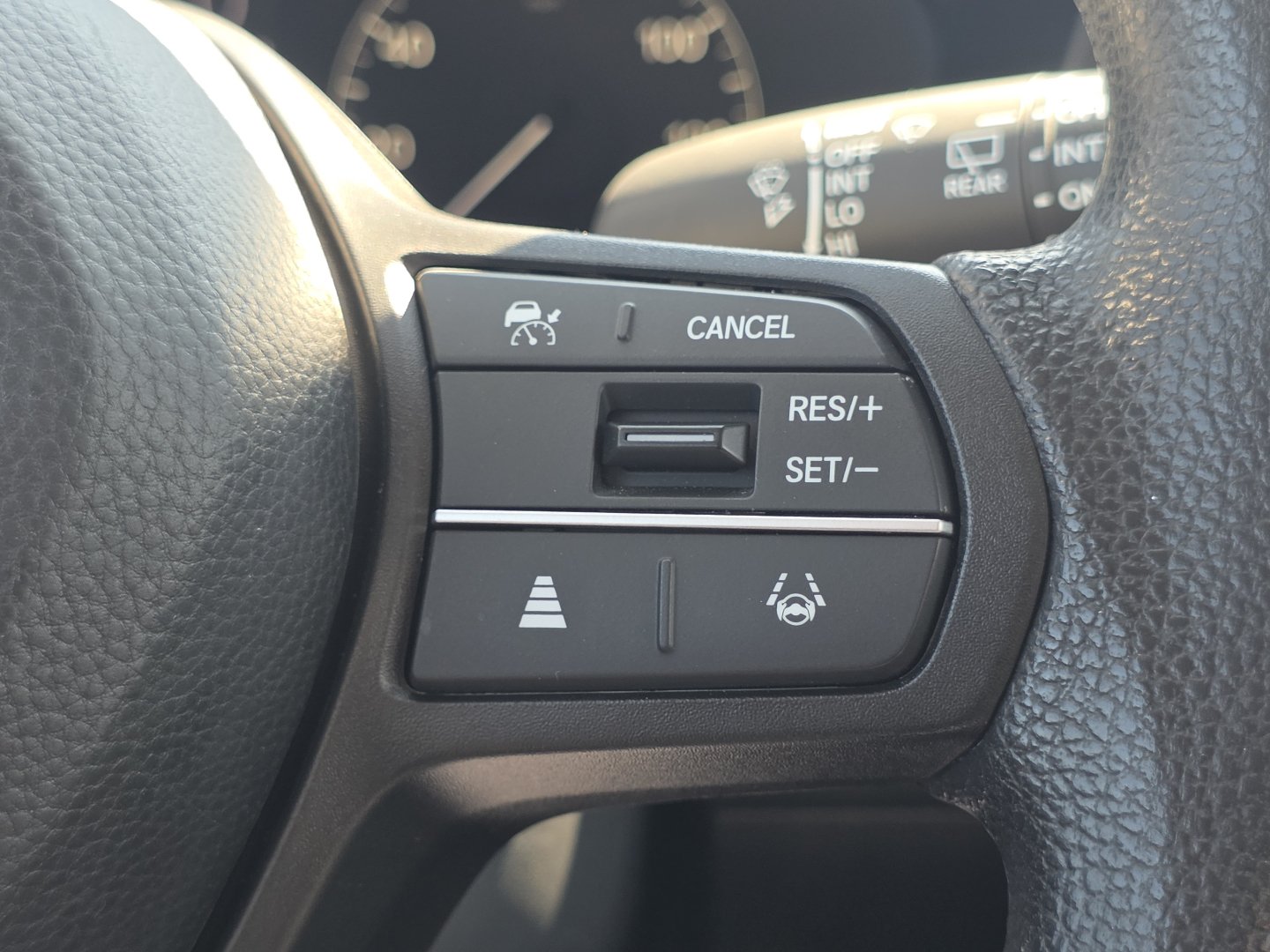 Certified 2024 Honda HR-V LX image 31
