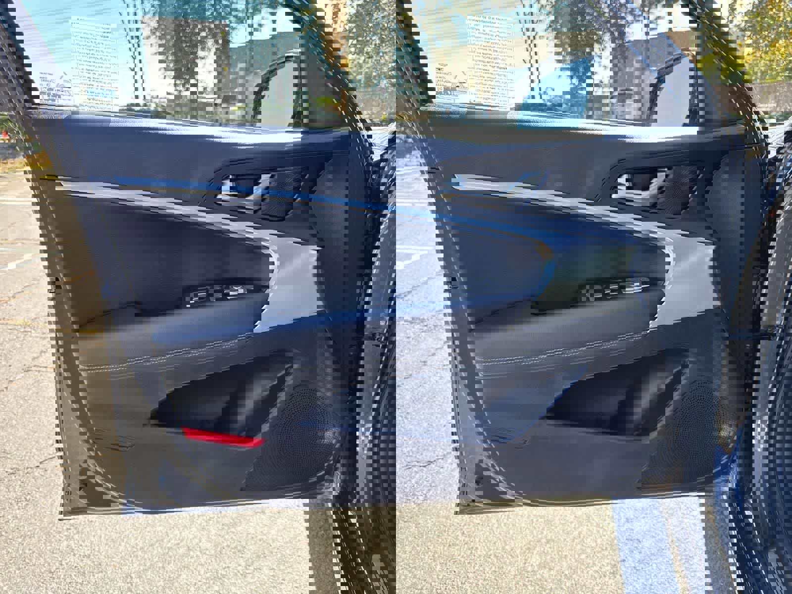 Used 2023 Genesis G70 2.0T image 20