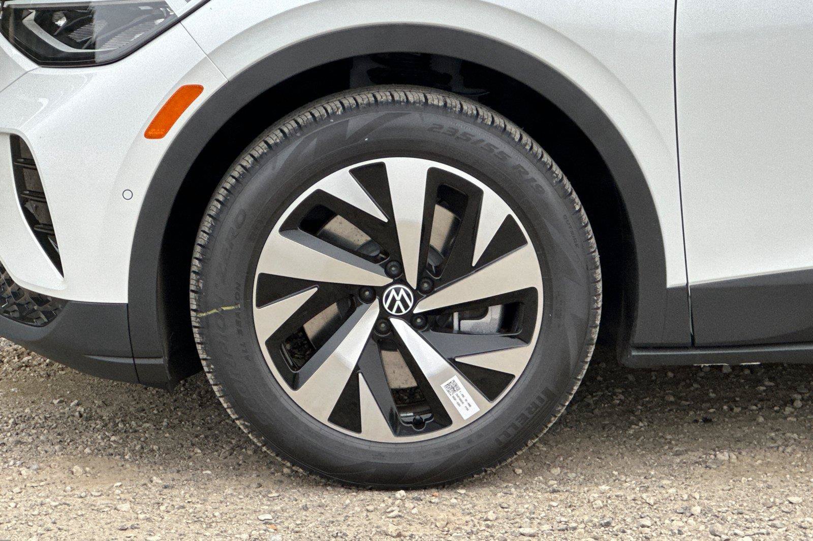 New 2026 Volkswagen ID.4 Pro RWD image 25