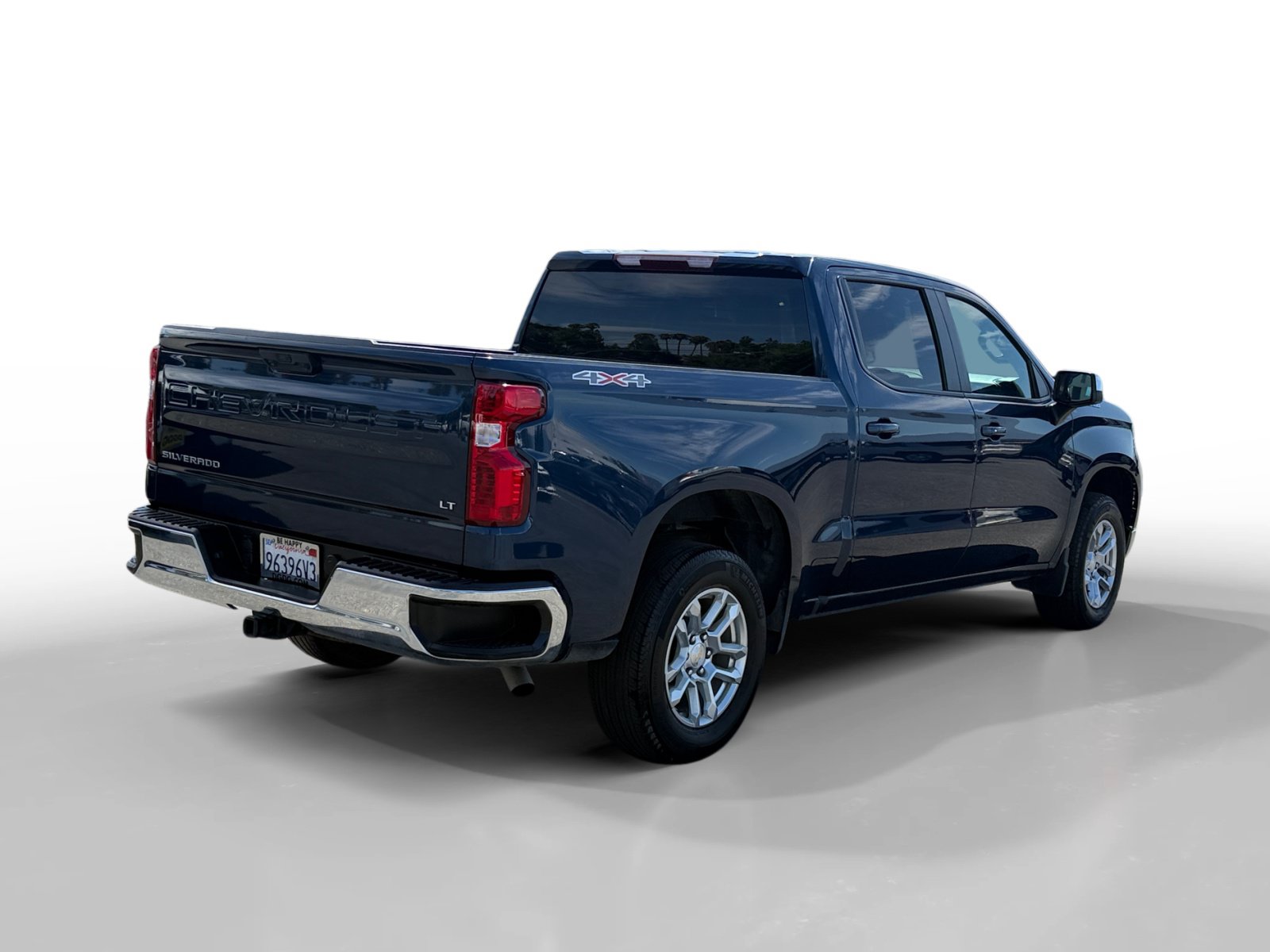 Used 2023 Chevrolet Silverado 1500 LT AWD/4WD image 5