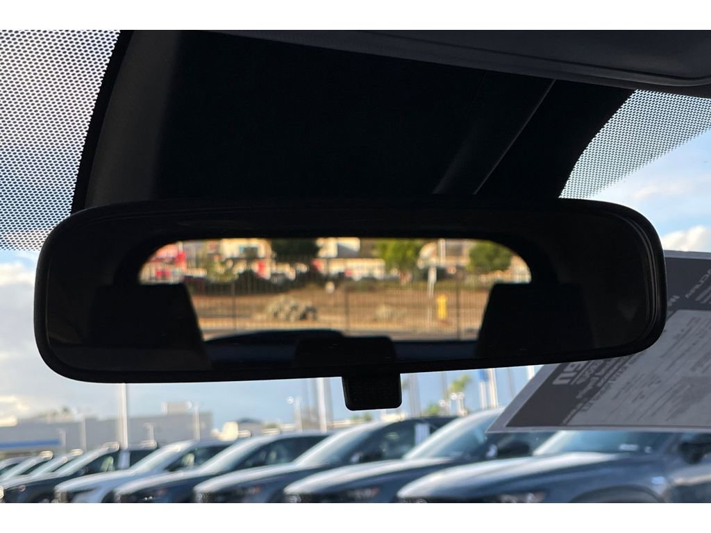 Used 2021 Toyota RAV4 XLE w/ Convenience Package image 26