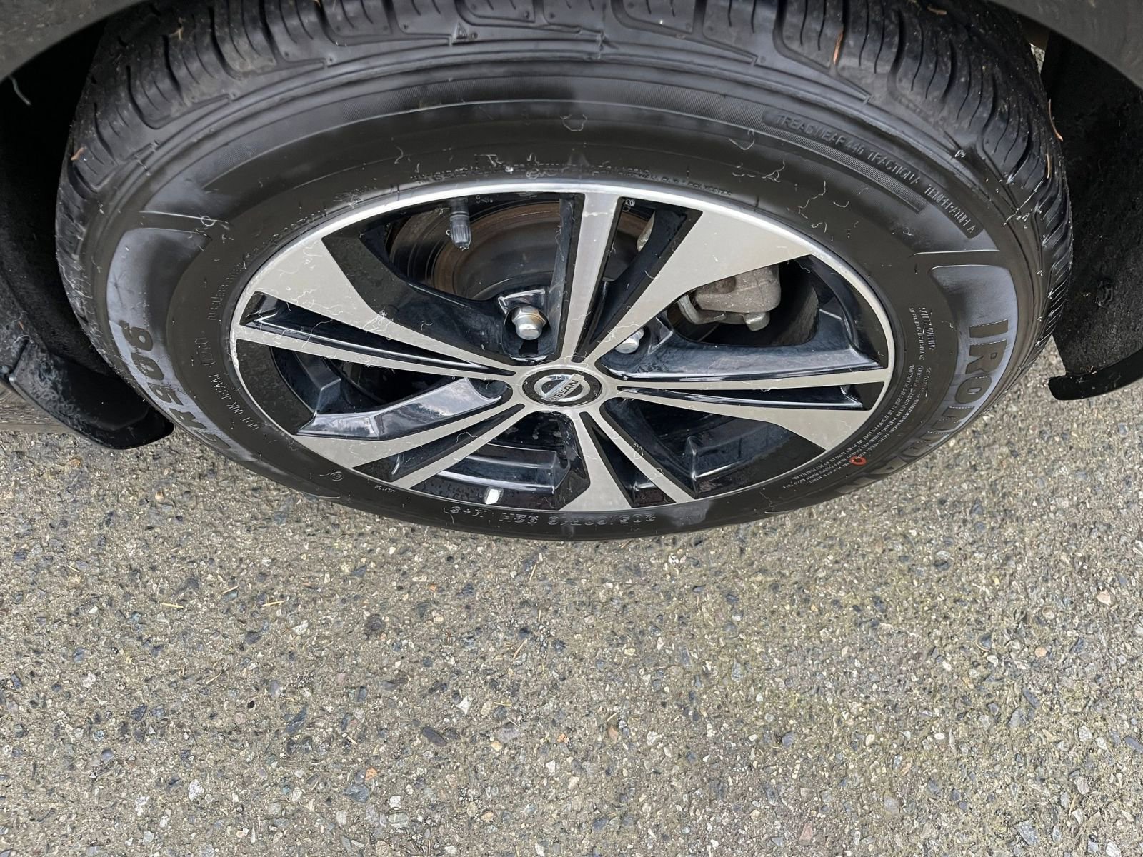 Used 2023 Nissan Sentra SV image 30