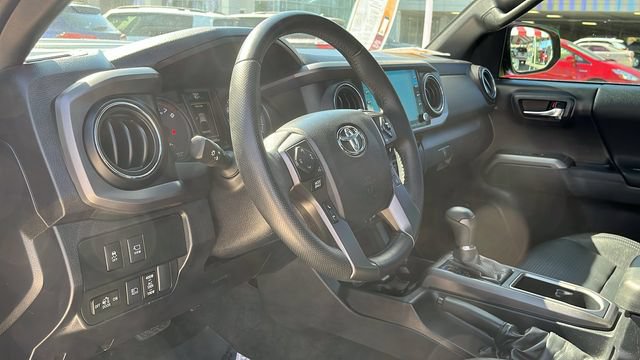 Used 2023 Toyota Tacoma TRD Sport w/ TRD Premium Sport Package AWD/4WD image 17