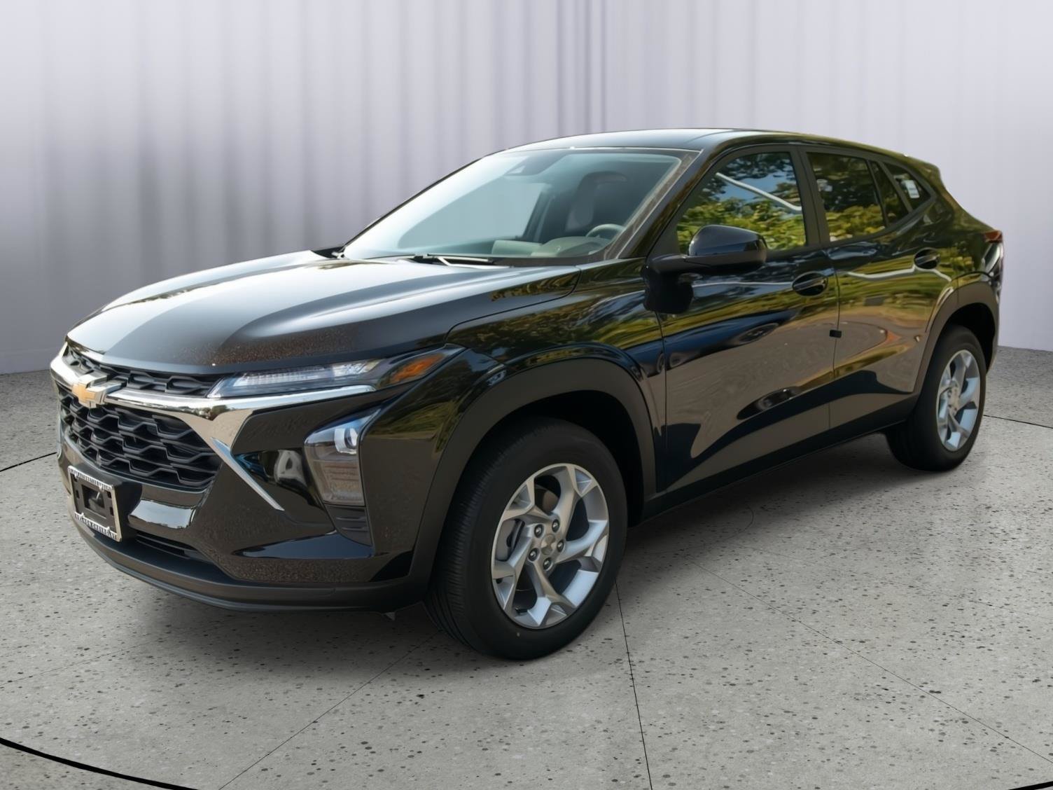 New 2026 Chevrolet Trax LS w/ LS Convenience Package FWD image 3