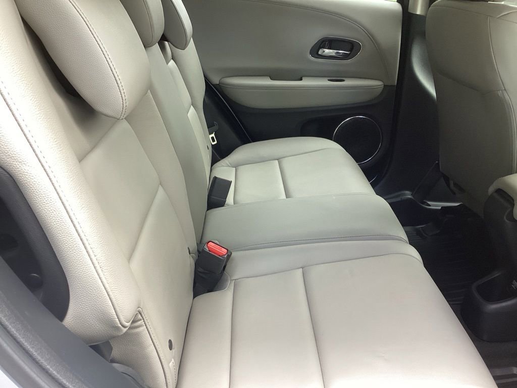 Used 2018 Honda HR-V EX-L image 6