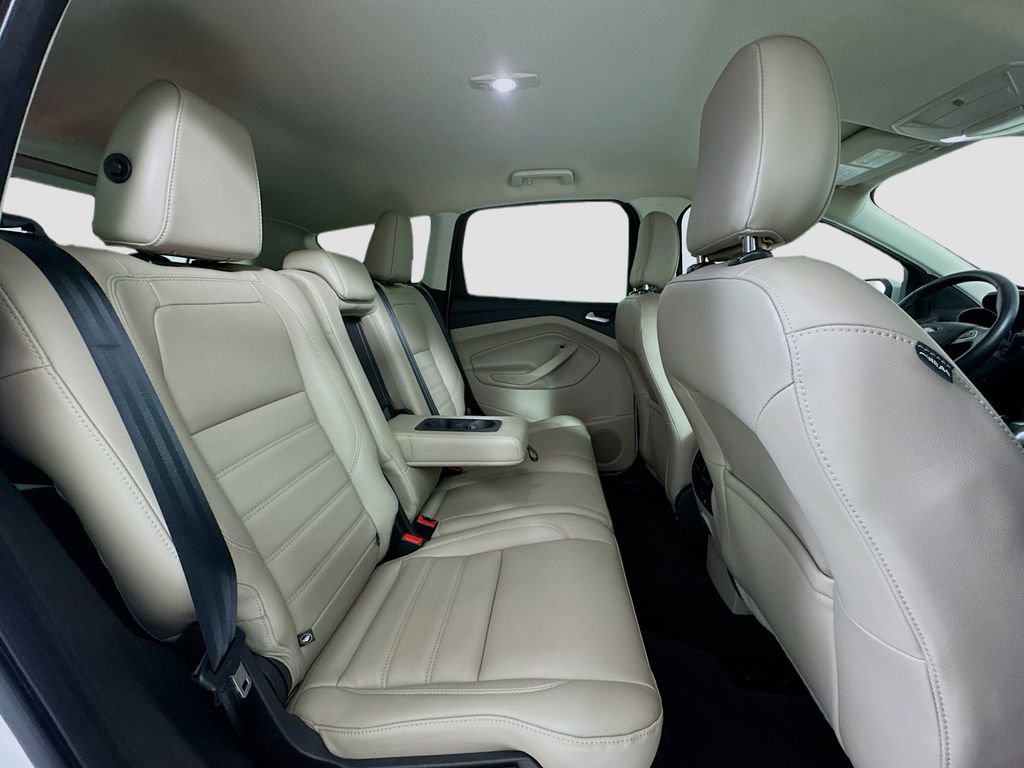 Used 2019 Ford Escape SEL image 25