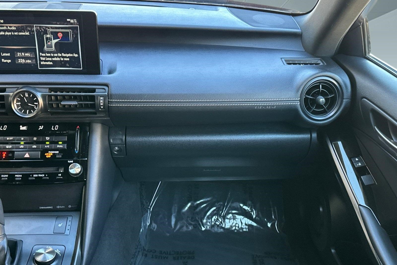 Certified 2024 Lexus IS 300 F Sport RWD image 31