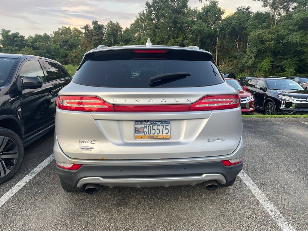 Used 2016 Lincoln MKC Reserve w/ Lincoln MKC Climate Package AWD/4WD image 4