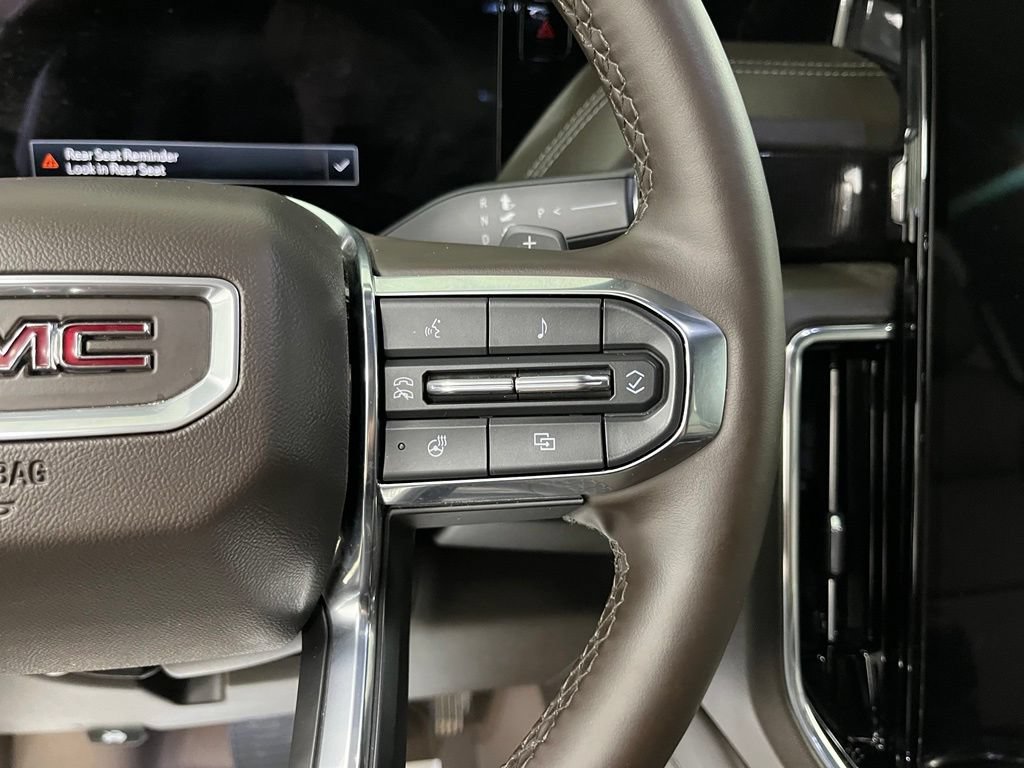 Used 2025 GMC Yukon Elevation AWD/4WD image 31