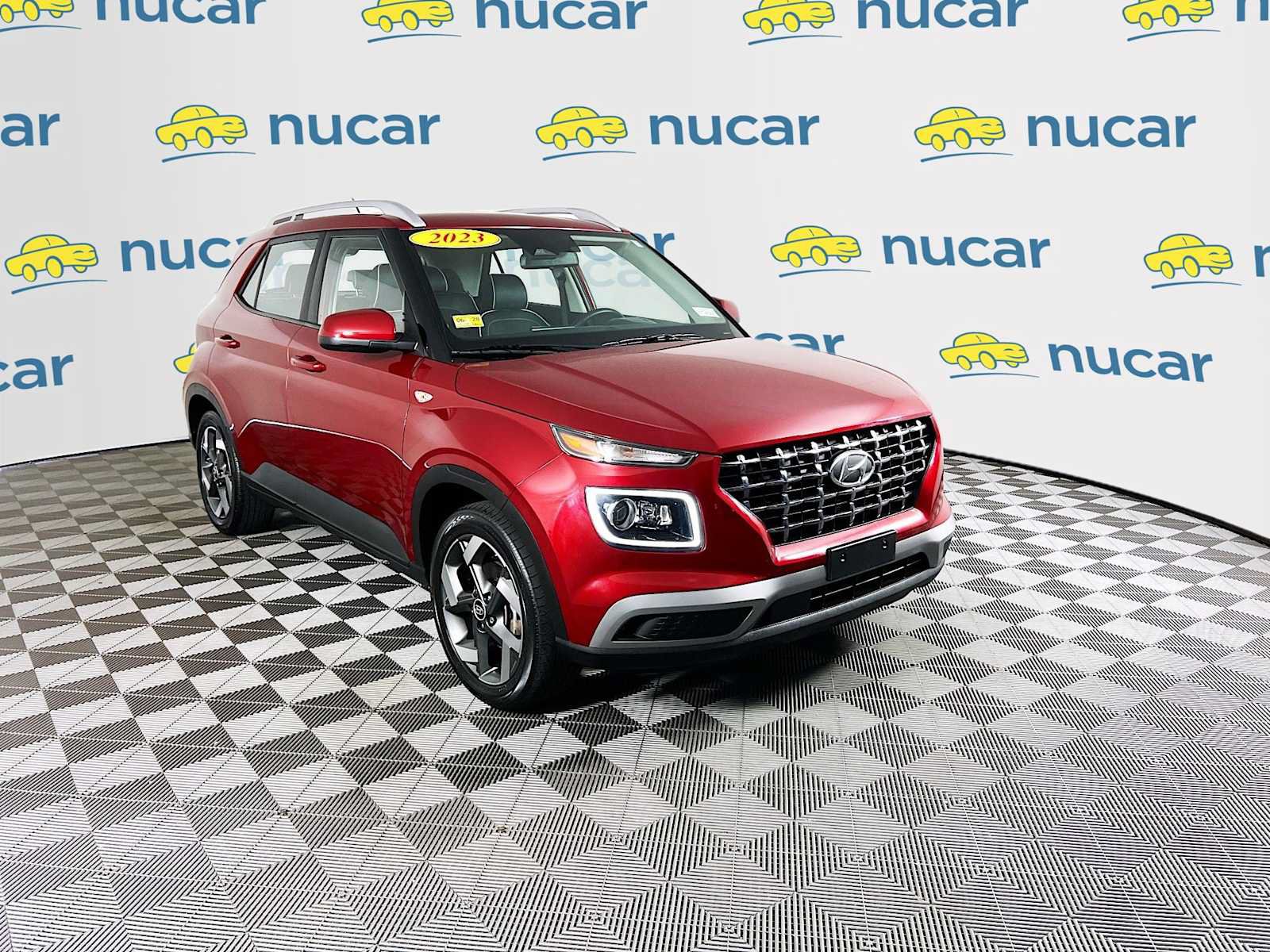 Certified 2023 Hyundai Venue Limited w/ Cargo Package FWD image 1