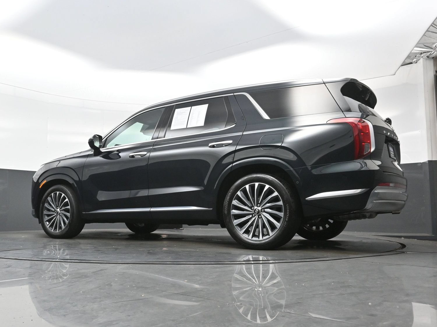 Certified 2023 Hyundai Palisade Calligraphy AWD/4WD image 32