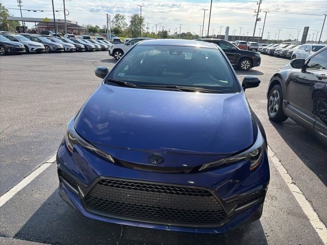 Used 2021 Toyota Corolla SE FWD image 3