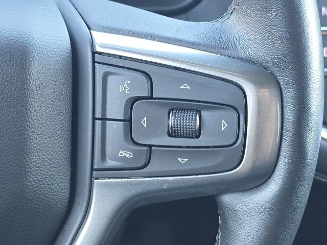 Used 2023 Chevrolet Suburban Premier w/ Advanced Technology Package AWD/4WD image 33
