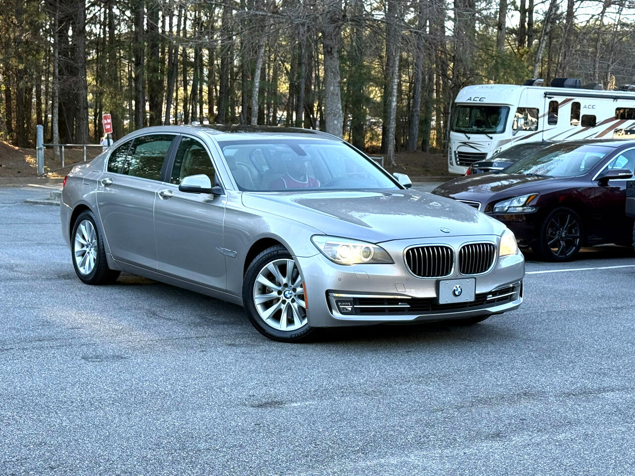 Used 2013 BMW 740Li image 3