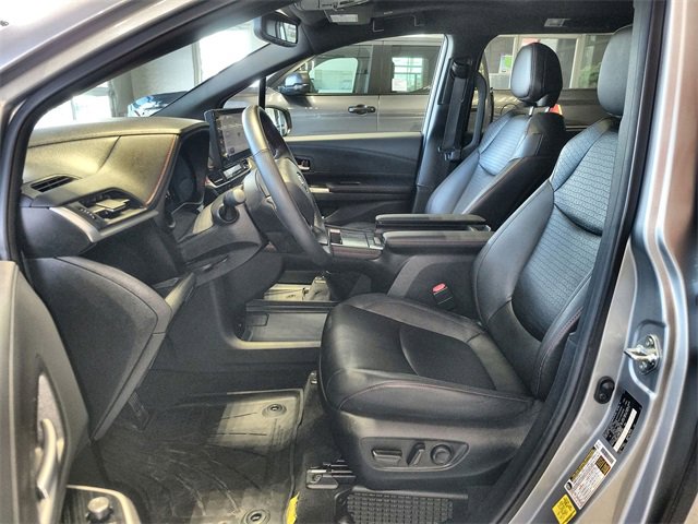 Certified 2025 Toyota Sienna XSE image 12