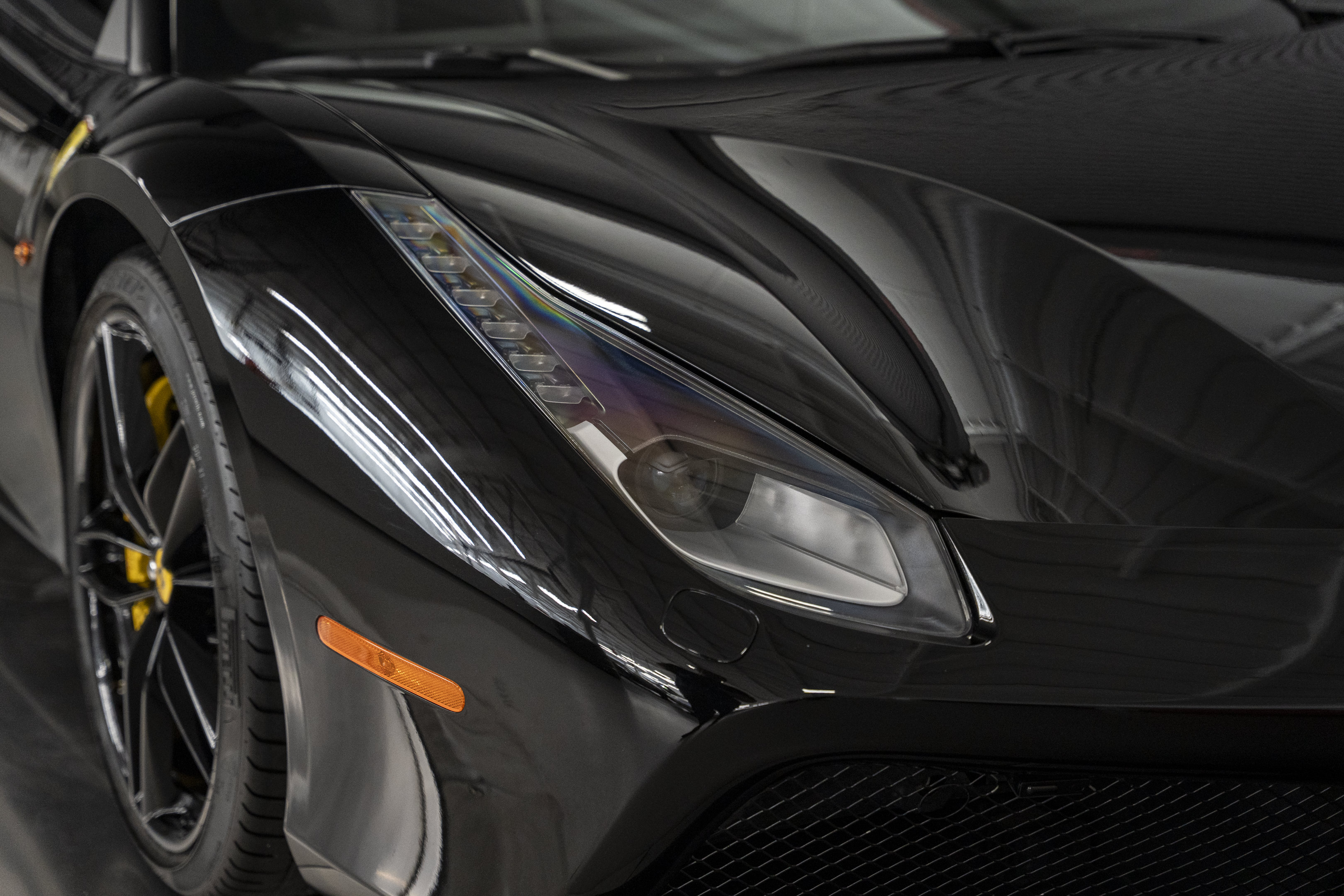 Certified 2018 Ferrari 488 Spider RWD image 13