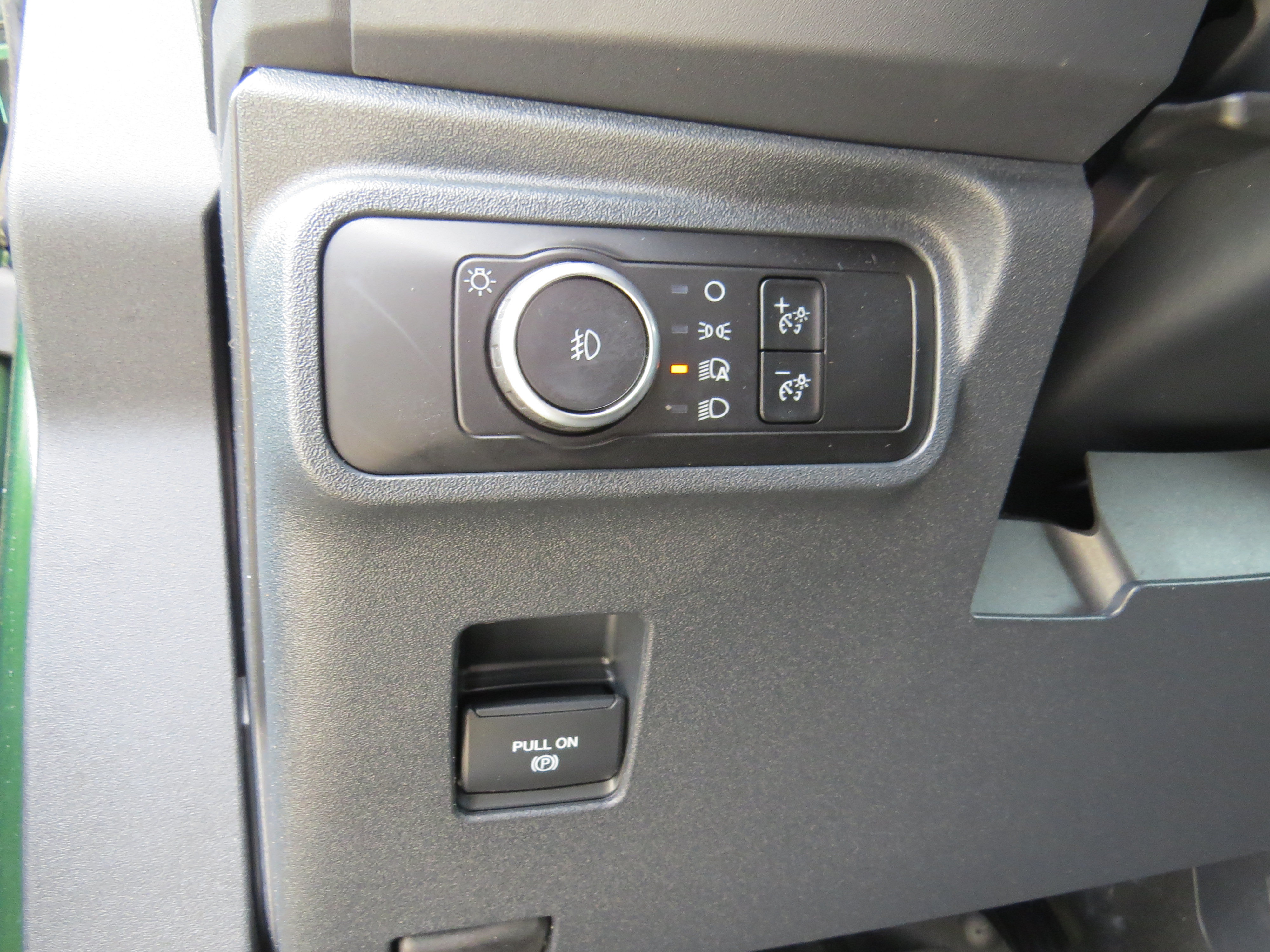 Used 2025 Ford Bronco Badlands AWD/4WD image 17
