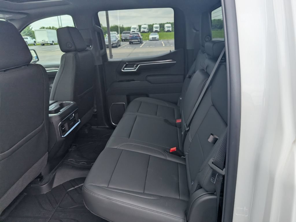 New 2026 Chevrolet Silverado 1500 LTZ w/ LTZ Premium Package AWD/4WD image 10