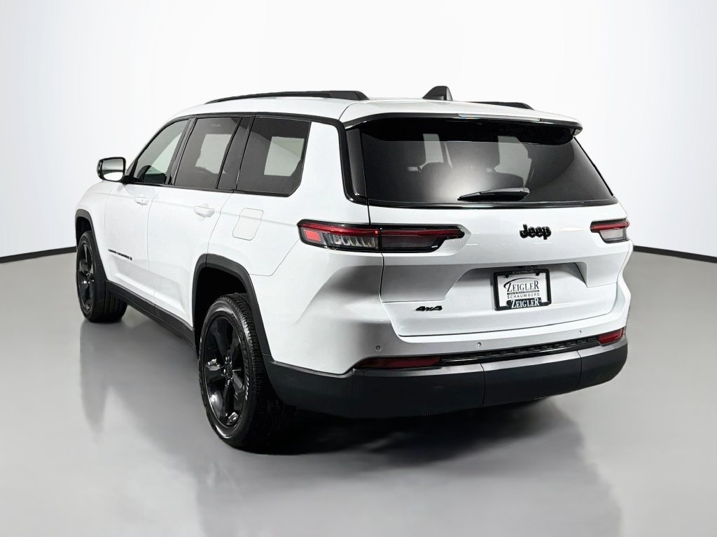 Used 2023 Jeep Grand Cherokee L Altitude AWD/4WD image 5