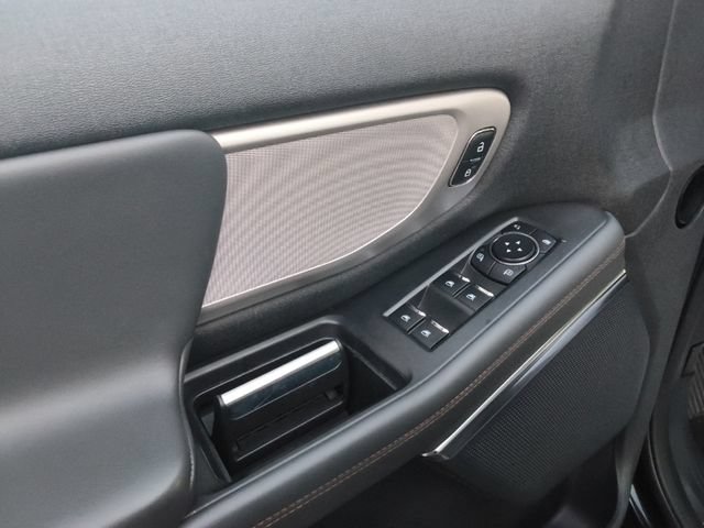 Used 2025 Ford Expedition Active RWD image 27