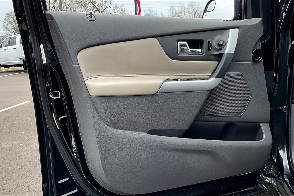 Used 2014 Ford Edge Limited image 18