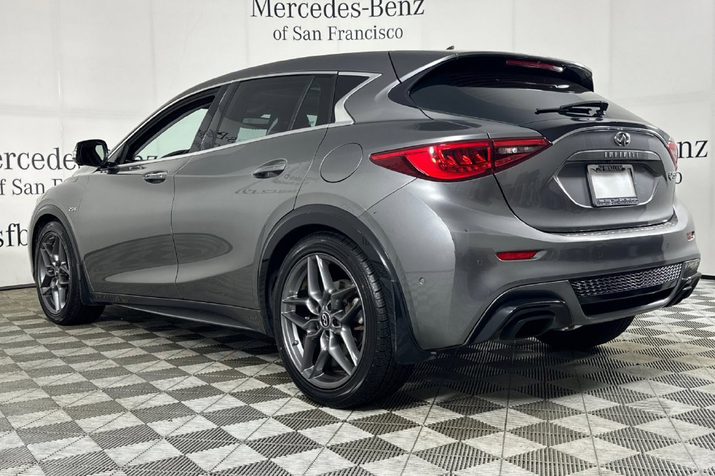 Used 2017 INFINITI QX30 Sport FWD image 7