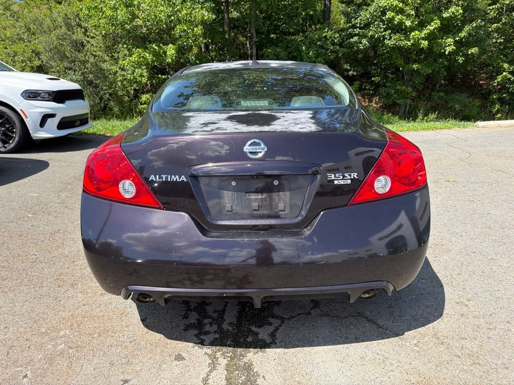 Used 2010 Nissan Altima 3.5 SR w/ Leather Pkg FWD image 4