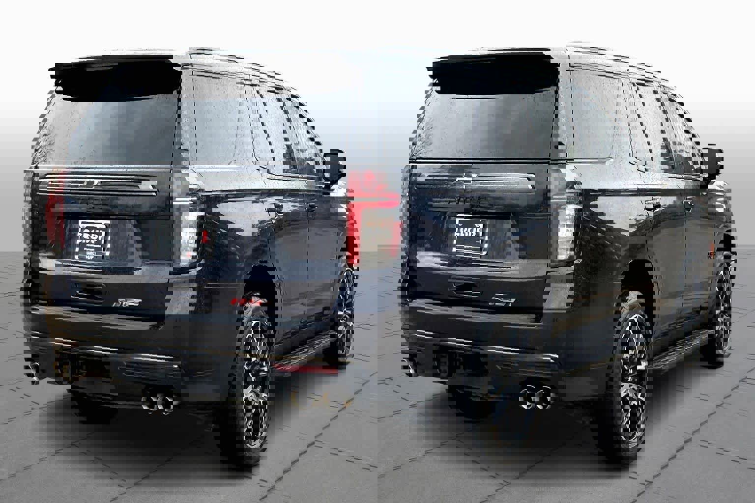 Used 2022 Chevrolet Tahoe RST w/ Sport Performance Package image 13