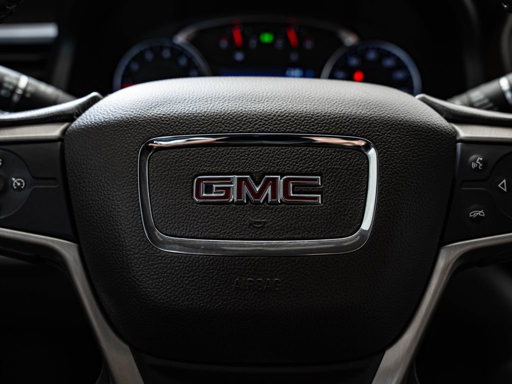Used 2020 GMC Acadia SLT FWD image 30