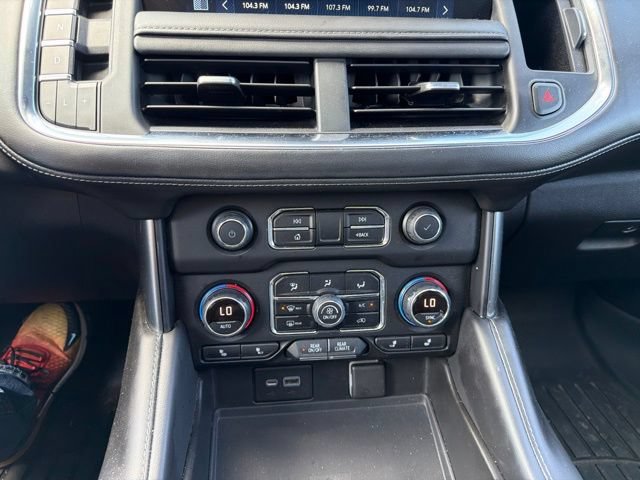 Used 2022 Chevrolet Suburban LT w/ LT Signature Plus Package AWD/4WD image 29