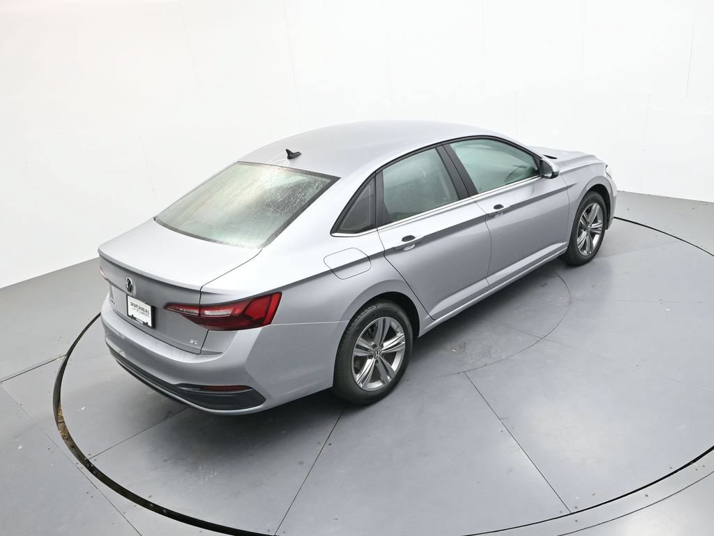 Used 2024 Volkswagen Jetta SE FWD image 29