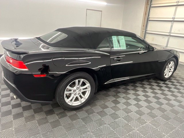 Used 2015 Chevrolet Camaro LT RWD image 24