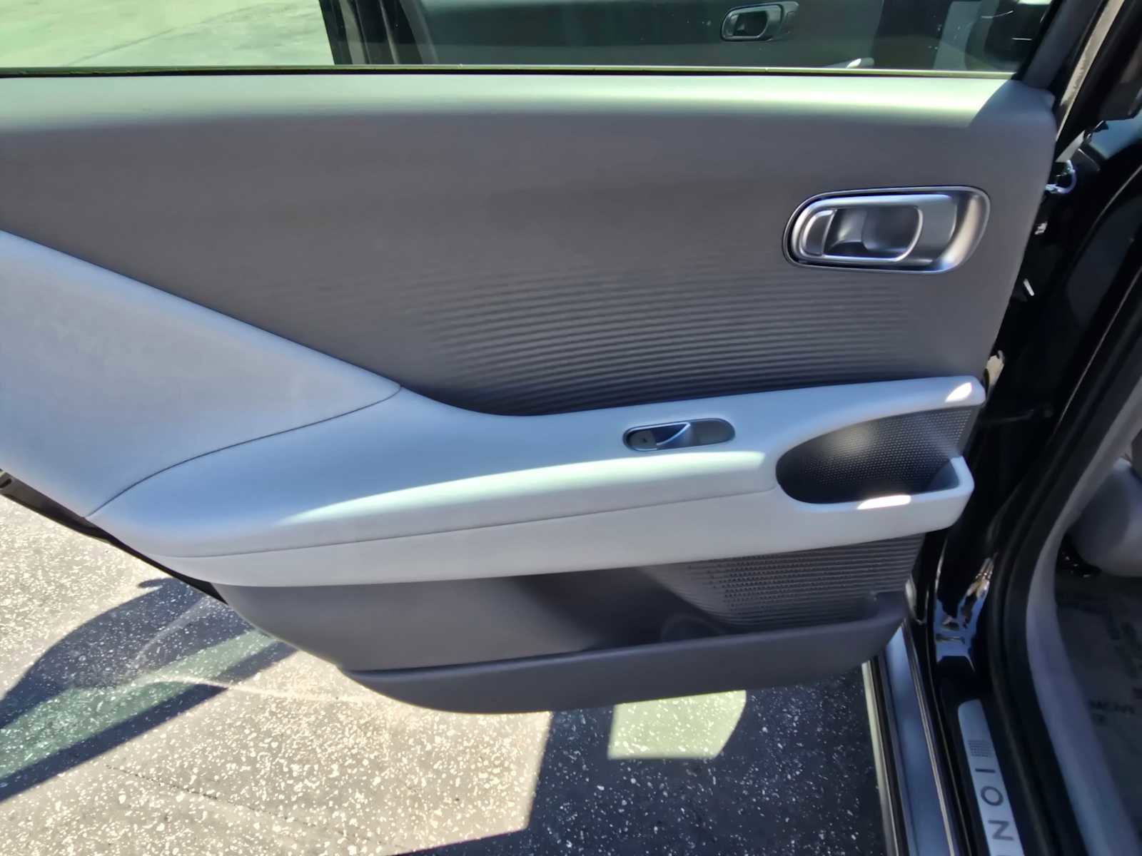 Used 2024 Hyundai Ioniq 6 Limited AWD/4WD image 19
