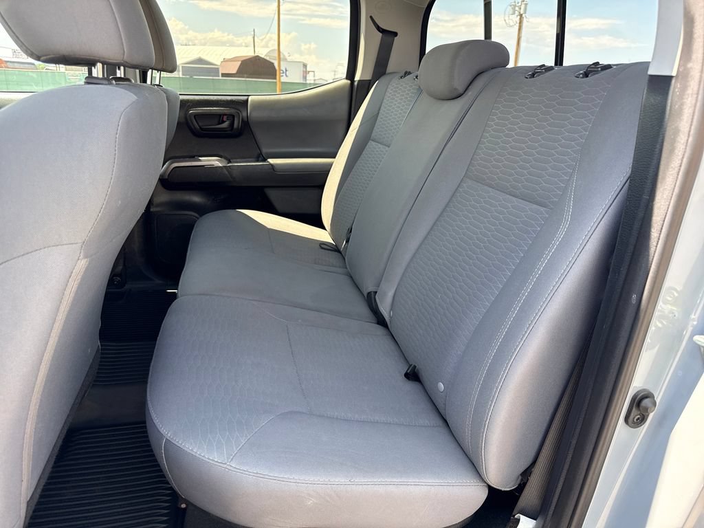 Used 2019 Toyota Tacoma SR5 AWD/4WD image 24