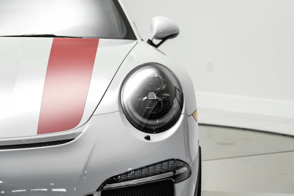 Used 2016 Porsche 911 R RWD image 47