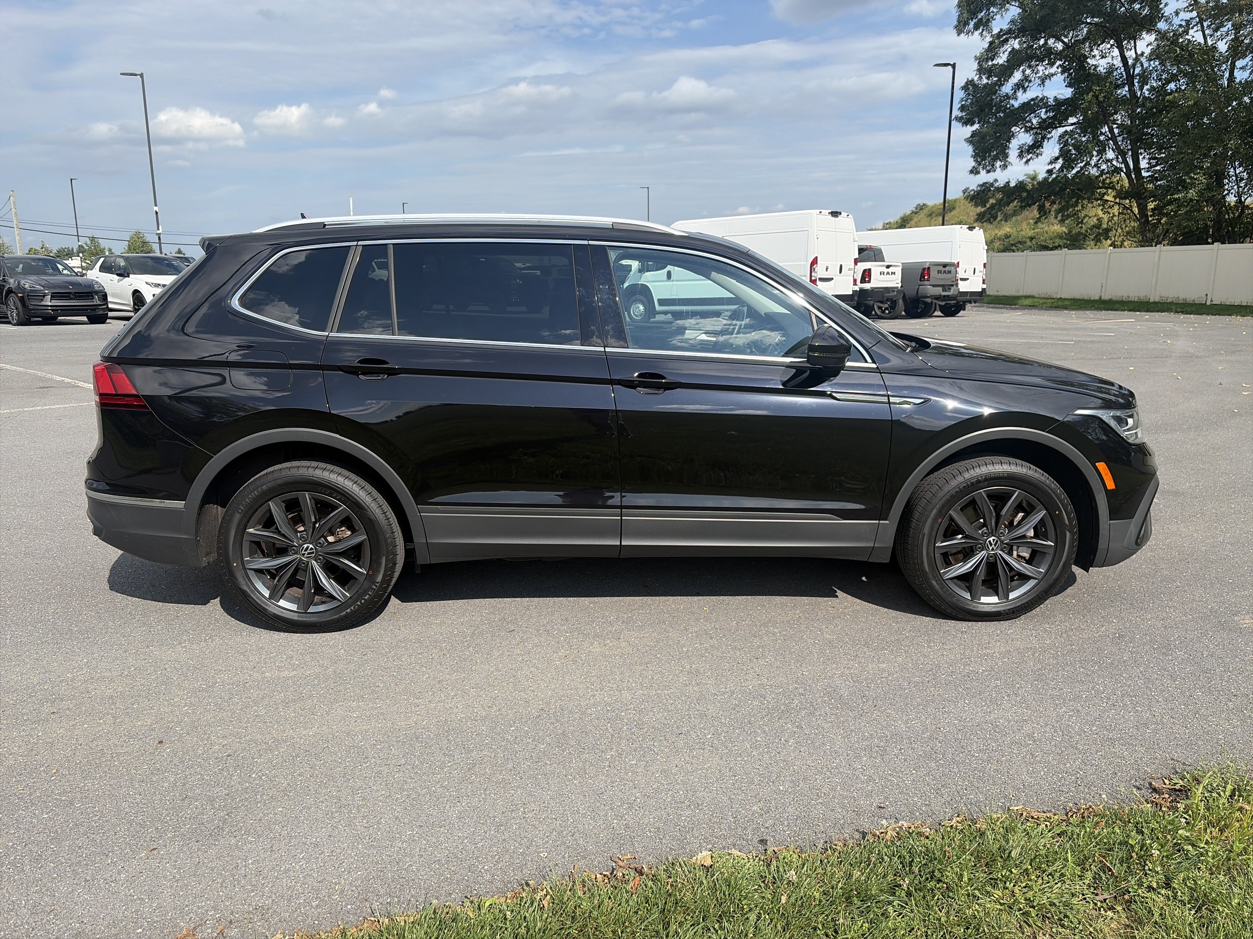 Certified 2022 Volkswagen Tiguan SE AWD/4WD image 4
