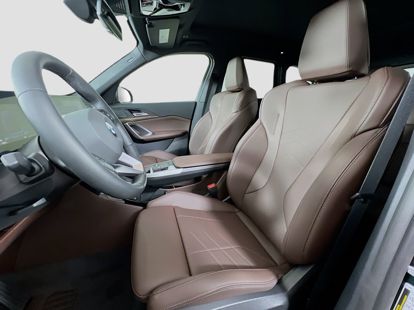 New 2025 BMW X1 xDrive28i w/ Convenience Package AWD/4WD image 12