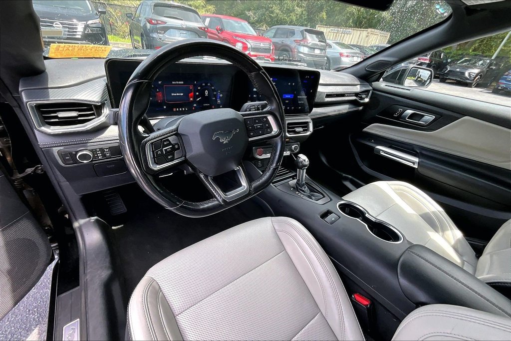 Used 2024 Ford Mustang Premium RWD image 7