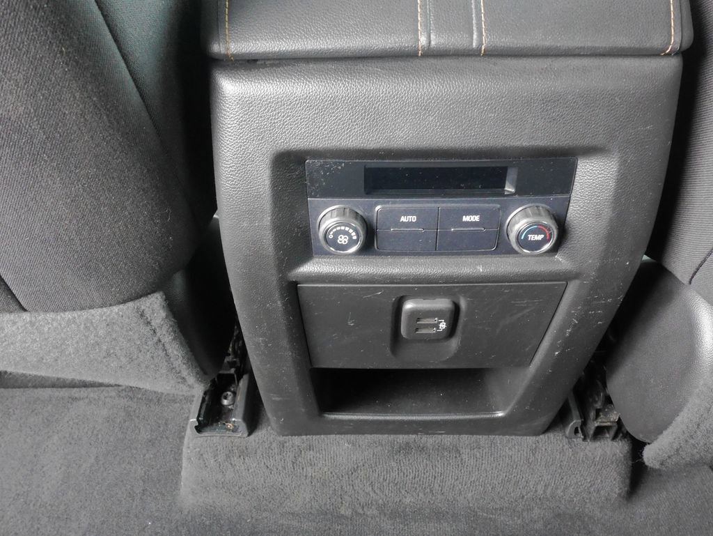 Used 2020 Chevrolet Traverse LS image 19