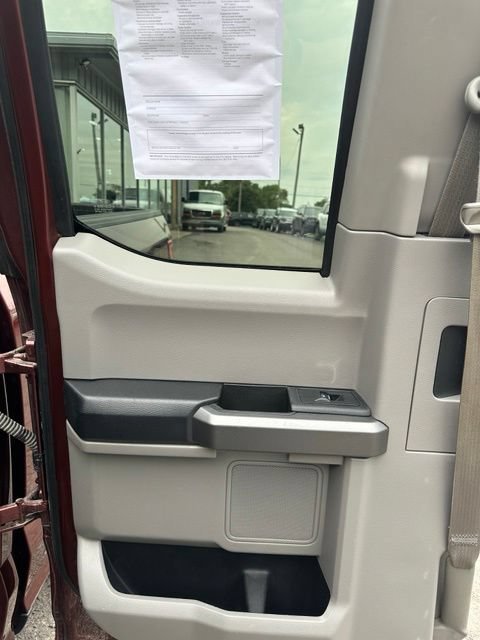 Used 2015 Ford F150 XLT w/ Equipment Group 301A Mid AWD/4WD image 17