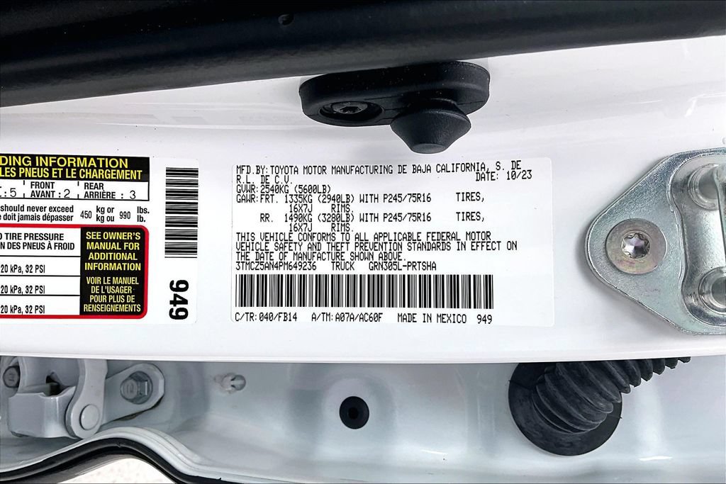 Certified 2023 Toyota Tacoma SR AWD/4WD image 22