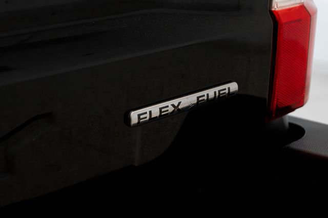 Used 2017 Ford F250 XLT w/ XLT Premium Package AWD/4WD image 14
