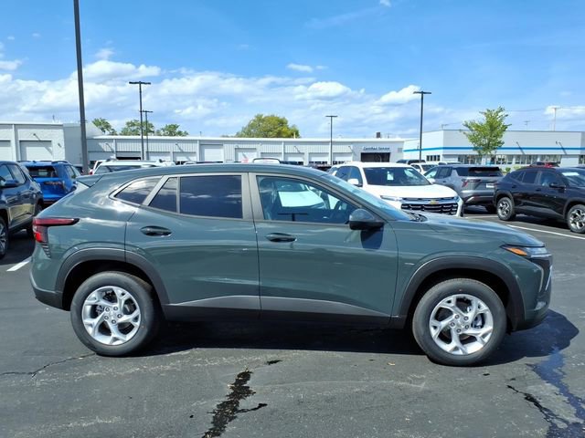 New 2026 Chevrolet Trax LS FWD image 2