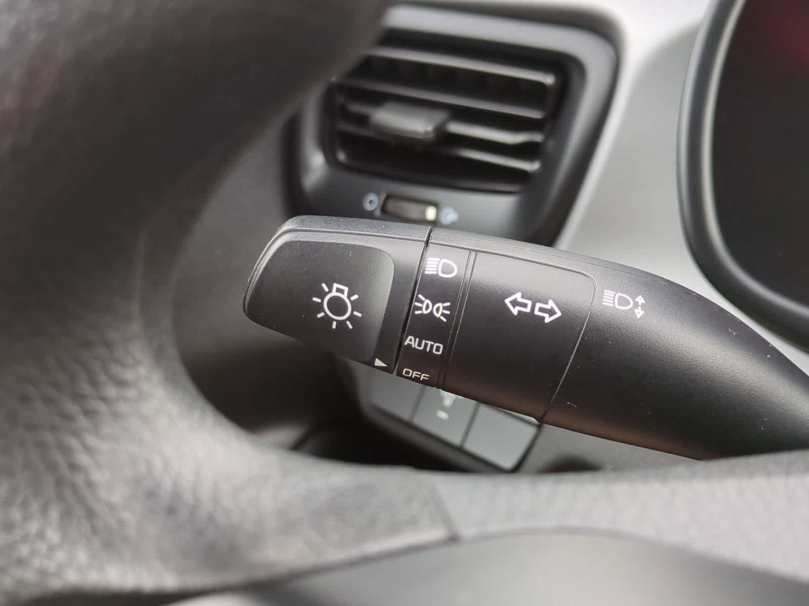 Used 2022 Kia Rio S FWD image 21