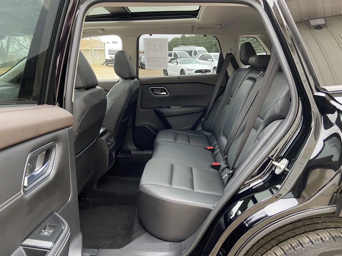 Used 2021 Nissan Rogue SL w/ Premium Package image 24