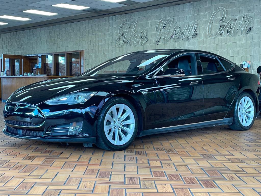 Used 2016 Tesla Model S 70D image 4
